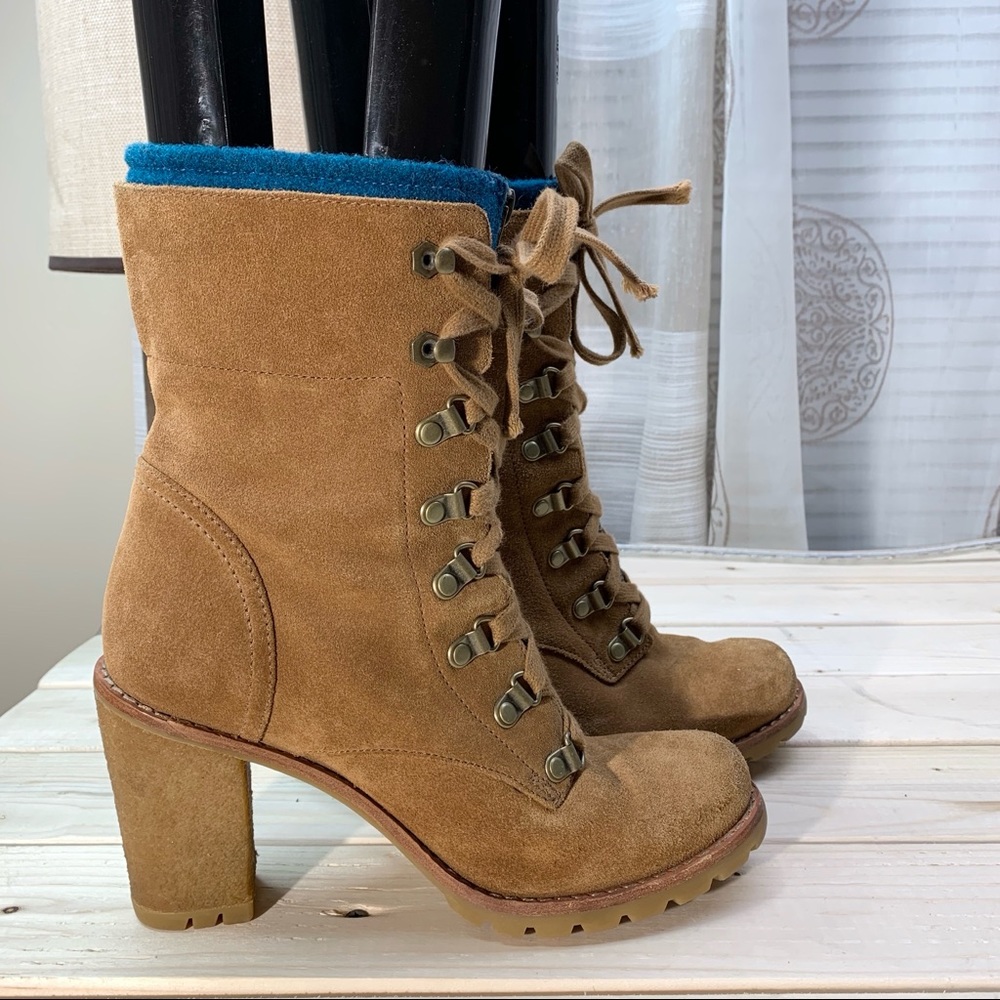 UGG Chestnut suede lace up boots woman’s 7 - Picture 1 of 7